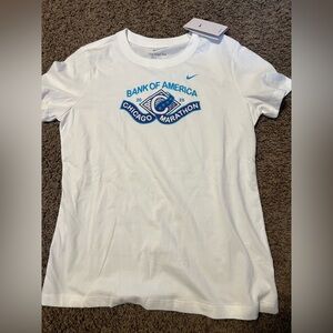 Womens nike 2025 Chicago marathon (HQ4203 100) size medium